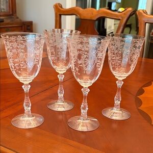 Crystal Etched Wine Glasses - Clear Stemware Set